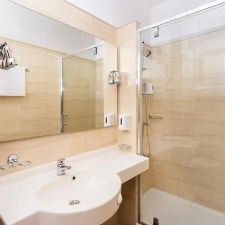 Hotel Victory 4*