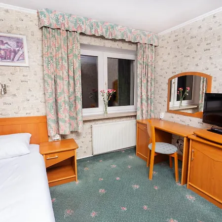 Victory Hotel 4*