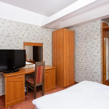 Victory Hotel