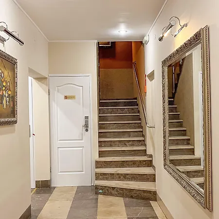 Hotel Victory Home - 5Min To Progresja,10Min Lotnisko Chopina, 15Min To Zachodni Отель
