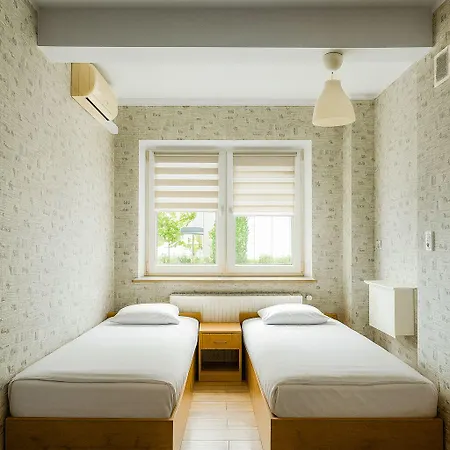 Hotel Hotel Victory Home - 5Min To Progresja,10Min Lotnisko Chopina, 15Min To Zachodni 4*