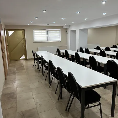 Otel Victory Varşova